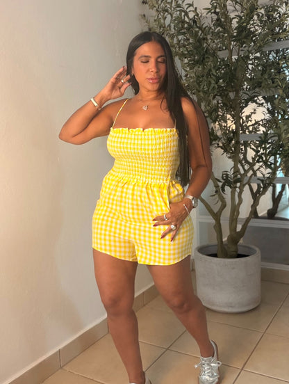Canarias Yellow Spandex Romper (tiene bolsillos y ajustable en manguillos) único color