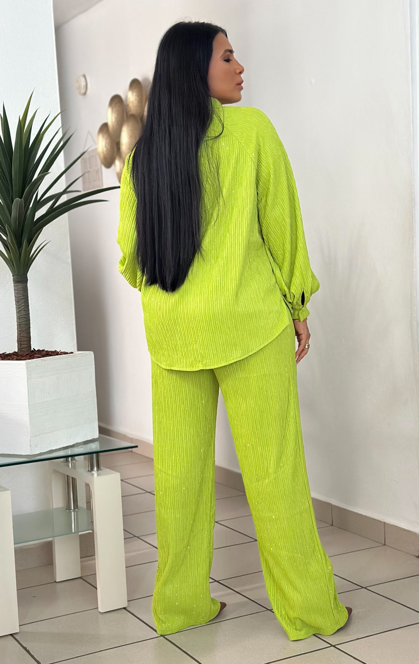 Luvè Lime Oversized Spandex Wide Leg Pants Set (tiene brillitos que no se salen)