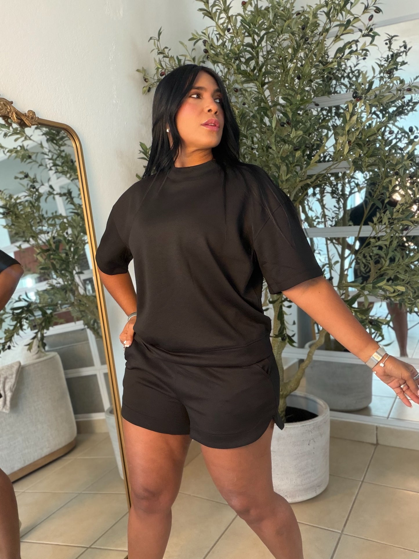 Blacky Black De lujo Oversized Top and Shorts Spandex Sporty Set(SOLD OUT GRACIAS)