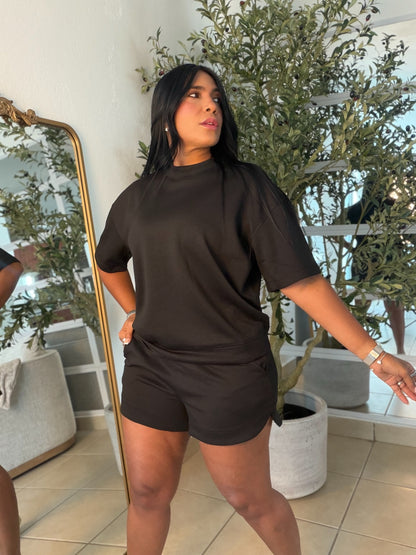 Blacky Black De lujo Oversized Top and Shorts Spandex Sporty Set(SOLD OUT GRACIAS)