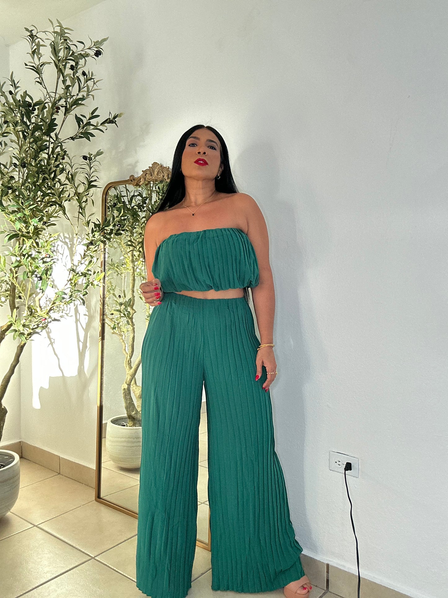 Hunter Green Pleated SPANDEX TOP AND PANTS SET(no zipper ni botones. Bien expandible)