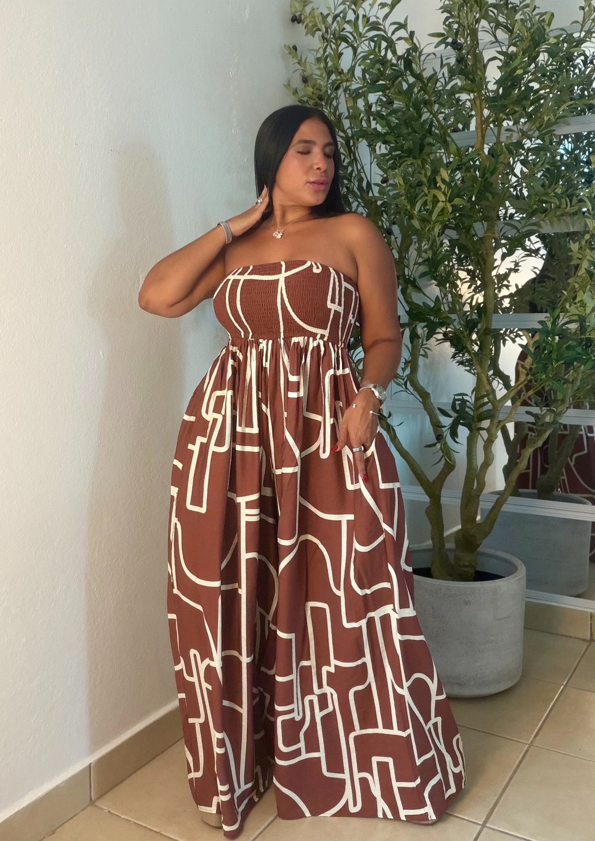 Darimar Wide Leg Spandex De Lujo Jumpsuit (tiene bolsillos y no zipper ni botones Choco Brown and lìneas Beige SOLD OUT GRCIAS