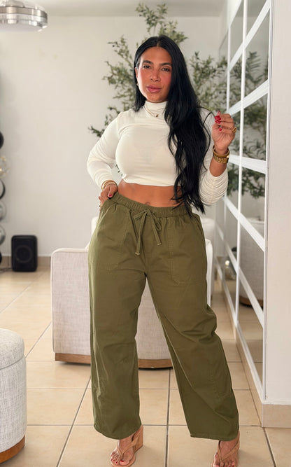 Alma Luxe Olive Spandex Total Baggy Pantalòn con bolsillos. 100% cotton (verde olivo) SOLD OUT GRACIAS