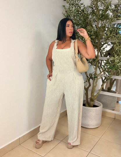 Overall color ctema avena en Hilo mega calidad premium. Ajustable en manguillos a gusto SOLD OUT GRACIAS