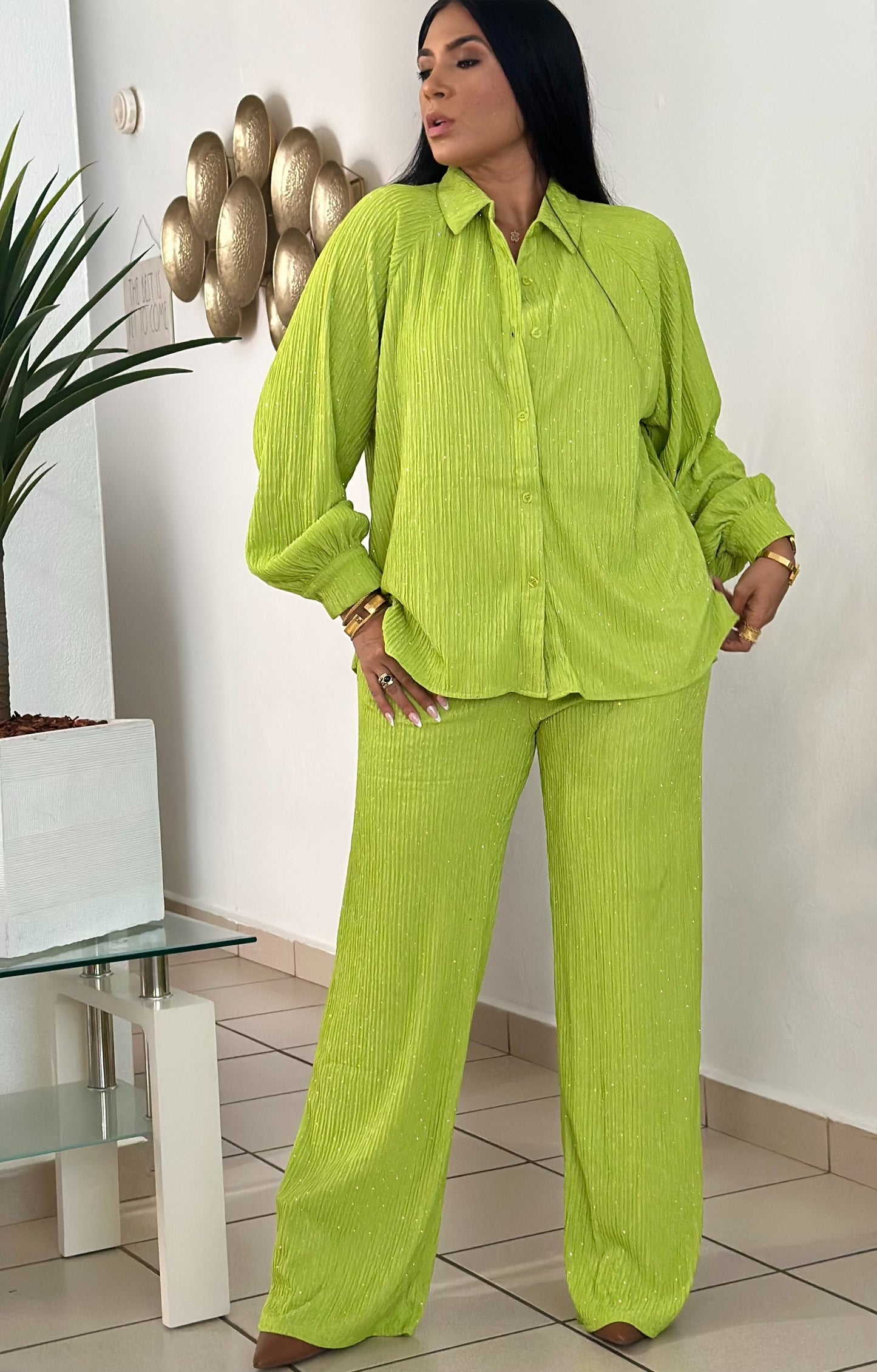 Luvè Lime Oversized Spandex Wide Leg Pants Set (tiene brillitos que no se salen)
