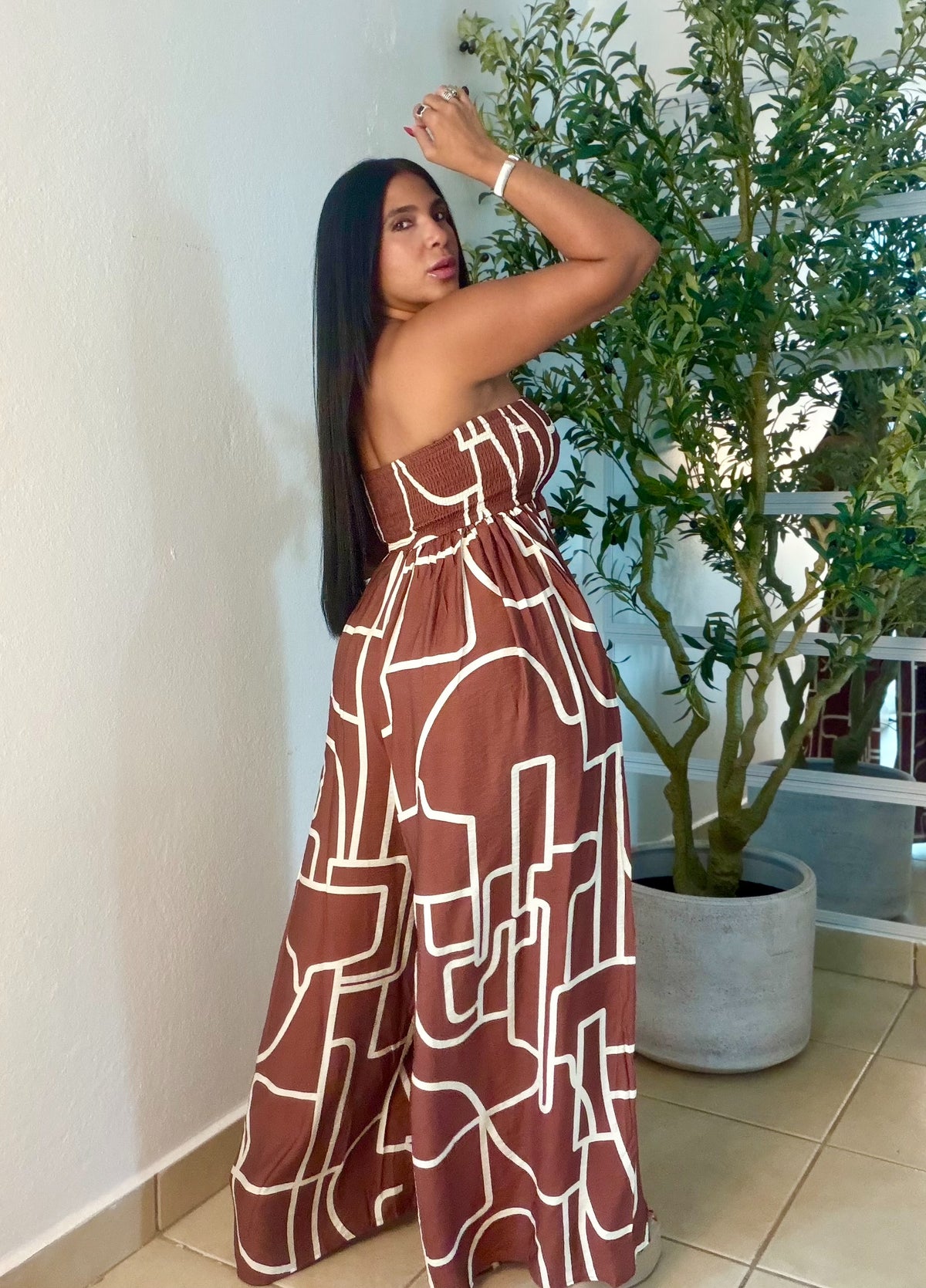 Darimar Wide Leg Spandex De Lujo Jumpsuit (tiene bolsillos y no zipper ni botones Choco Brown and lìneas Beige SOLD OUT GRCIAS