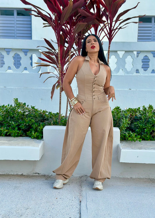 Las Vegas Spandex Taupe Halter Jumpsuit Baggy Oversized Style (tiene bolsillos)