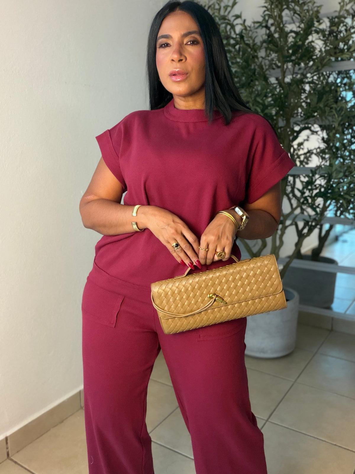 Burgundy Wine Spandex Set (top and pants) Bien Spandex y ùnico color. 💯 cotton premium y para viajar es muy top tambièn (Sold out Gracias)