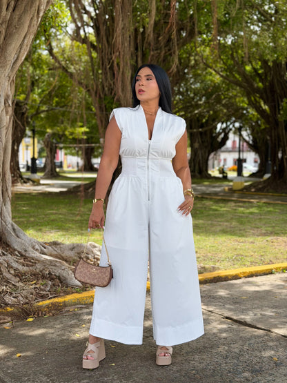 Dara Colección Exclusiva.  White Jumpsui! (Mega cómodo, expandible y tiene bolsillos) no clarea jamás! Es perfecciòn.