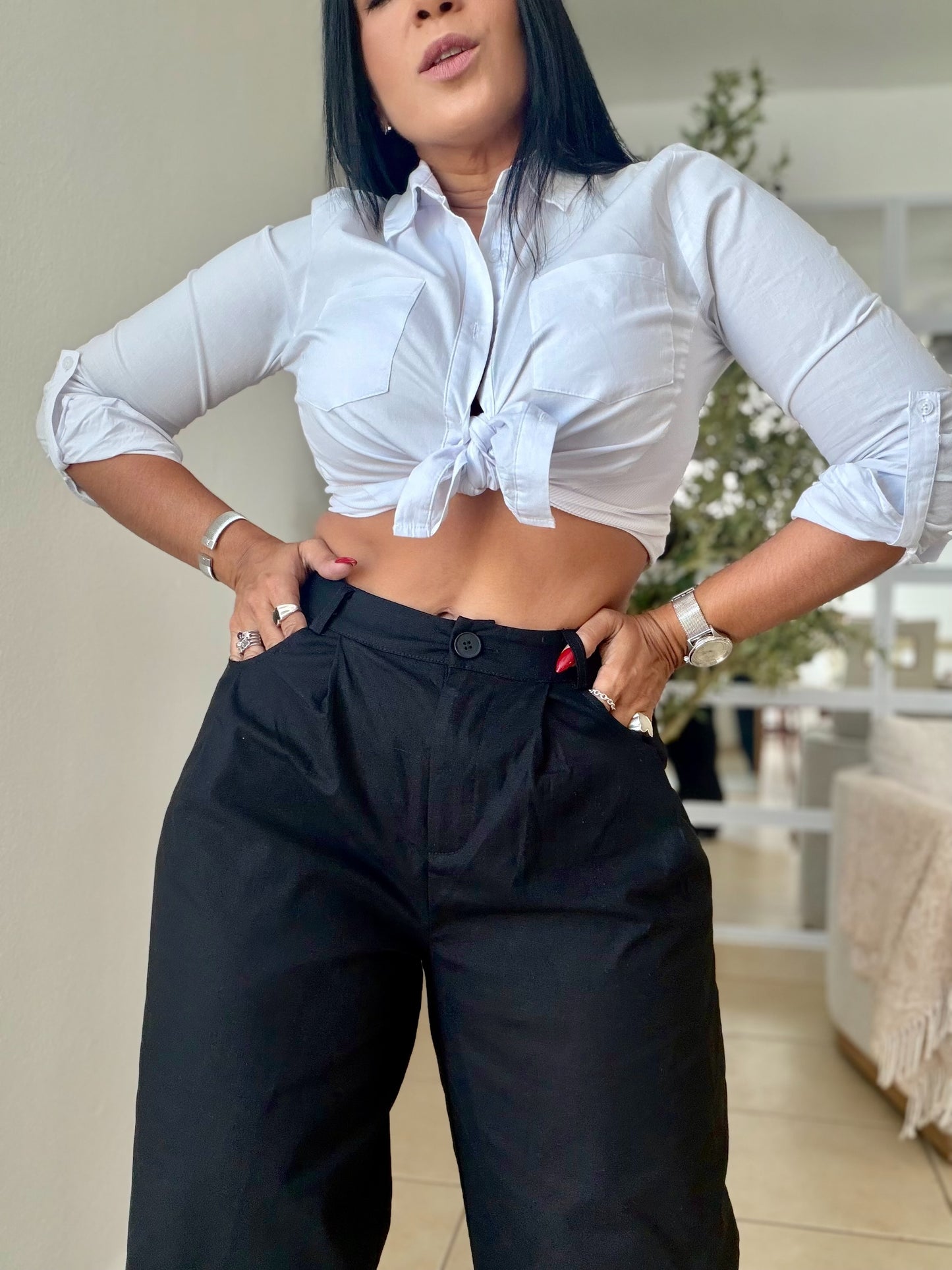 Y definitvamente es mío!! Omg! Black Blacky Luxe Linen Spandex Pants (incluye correa y es bien expandible!)Baggy Wide Leg(SOLD OUT)