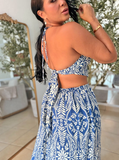 Italia Set Spandex y Top ajustable. Falda con bolsillos. Color azul y blanco (SOLD OUT GRACIAS)