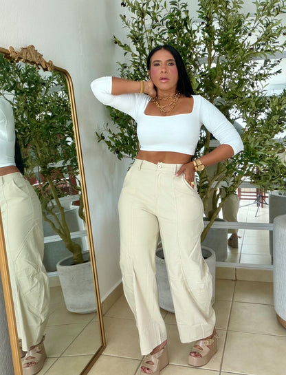 Beige Luxe Bien Spandex Barril Pants (le llamo el sumamente perfecto) tiene bolsillos.  Fit perfecto