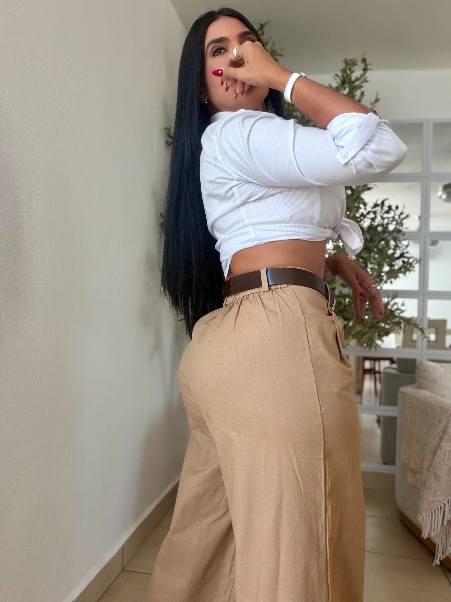 Y definitvamente es mío!! Omg! Tan Beige Luxe Linen Spandex Pants (incluye correa y es bien expandible!)Baggy Wide Leg (SOLD OUT)