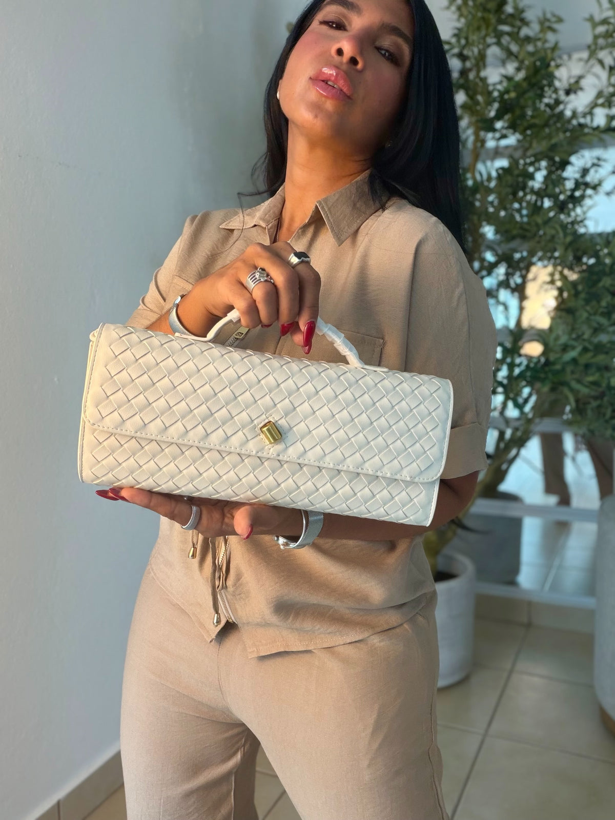 Luxe Crema Claro Cartera que puedes utilizar de tres formas SOLD OUT GRACIAS