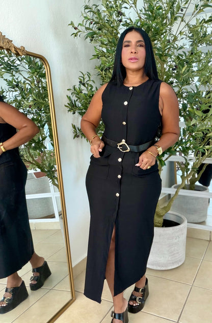 Black Spandex Dress With belt (traje negro bienn expandible con correa incluìda. Botones no se abren potque son fijos. Puesto small