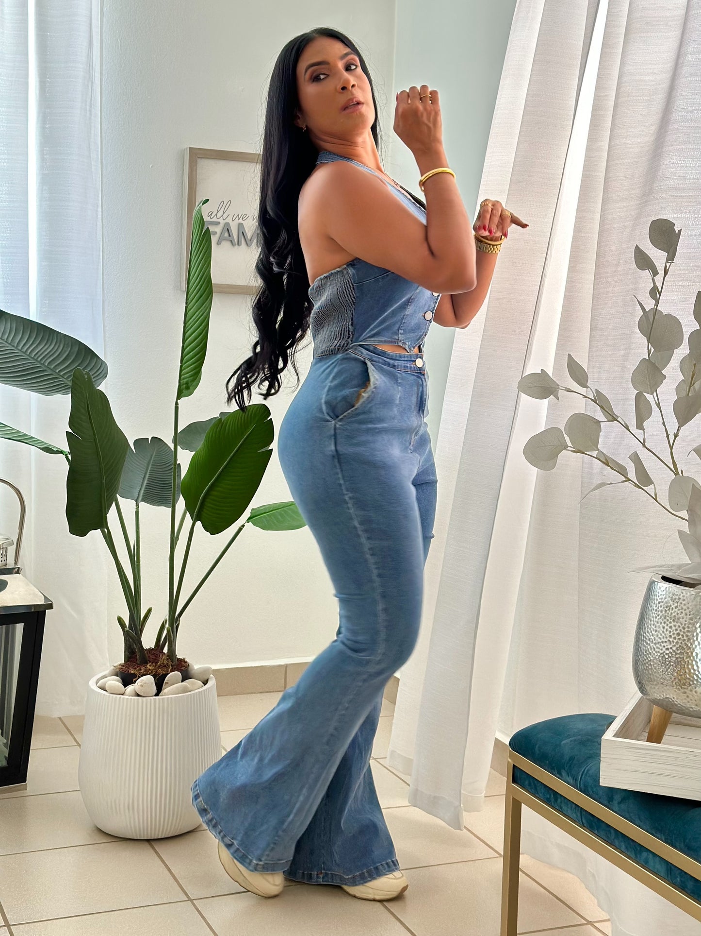 Jumpsuit estilo Vest sumamente expandible (SMall me queda grande) ajustable en cuello