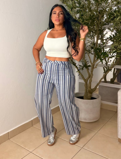 Beige Crema and Azul BluenSpandex Barrel Pants (liviano, còmdo, tiene bolsillos y bien spandex) con lìneas verticales para estilizar el cuerpo