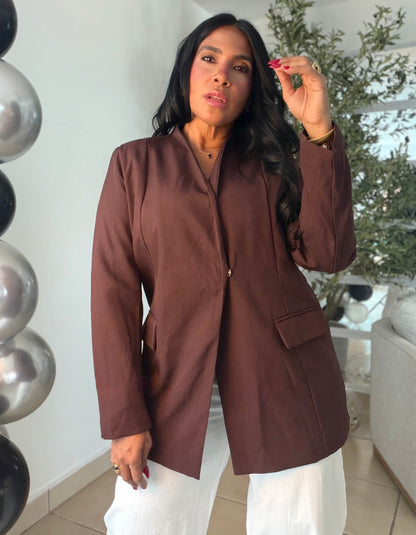 Choco Café casi burgundy Oversized Luxe Blazer e incluye cinturón removible! Puesto small!!! TrE dos botones para tu comodidad si lo deseas cerrar más