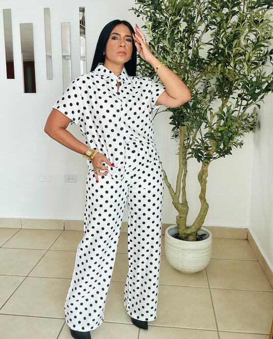 Guapa Luxe Polka Dots White and Black Spandex Pants and Top Set (es bien expandible, cubridor total y corre grande) puesto small