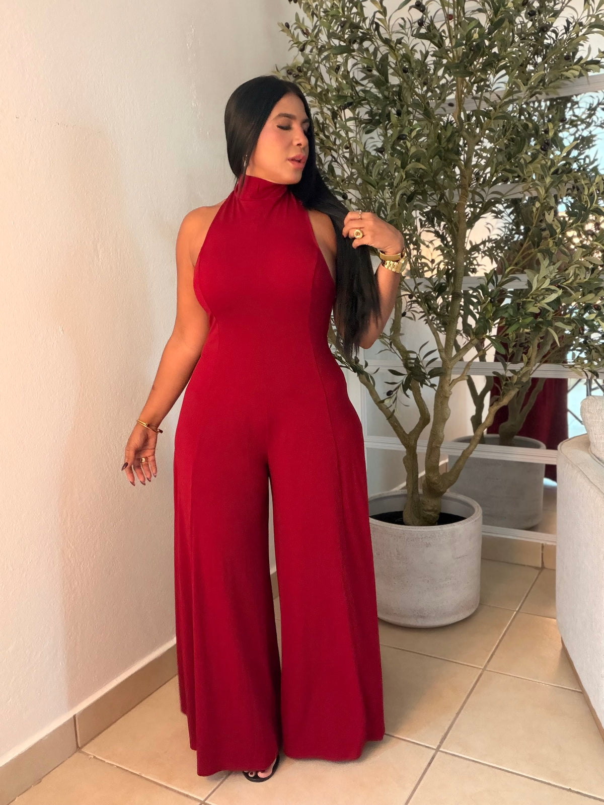Wide Leg Jumpsuit Red Wine Suelto y forrito debajo spandex. Ajustable porque te trae  mamguillos. De lujo!