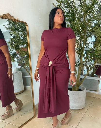 “Patria” Wine Burgundy Doble Forro Spandex Total Midi Dress y Calidad extra Premium (lo ajustas a gusto)