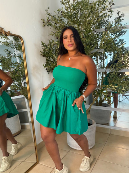 Veraneo Kelly Green (Verde intenso bello) tubo dress con bolsillos (dress with pockets) SOLD OUT GRACIAS