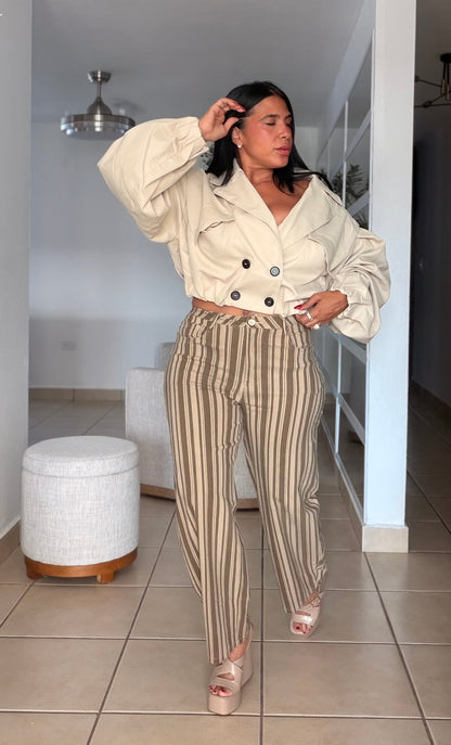 Beige Crema and Choco Brown Spandex Barrel Pants (liviano, còmdo, tiene bolsillos y bien spandex) con lìneas verticales