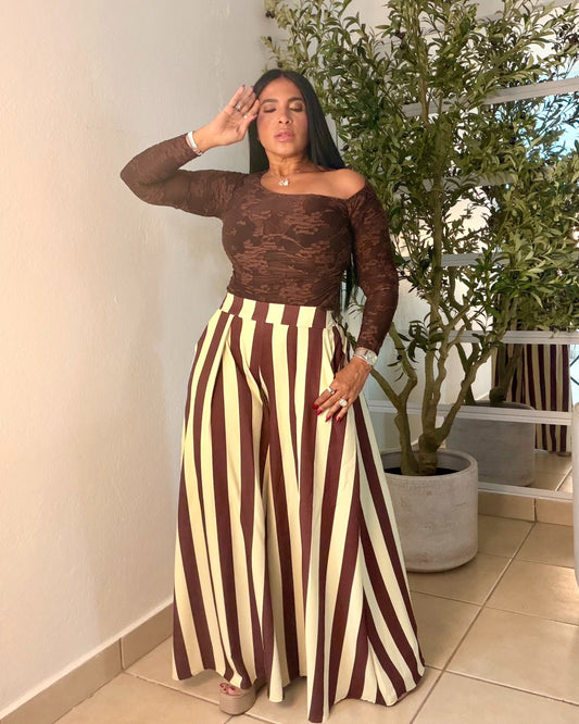 Striped Butter Yellow and Brown Wide Leg Palazzo Pants (Tiene bolsillos) SOLD OUT GRACIAS