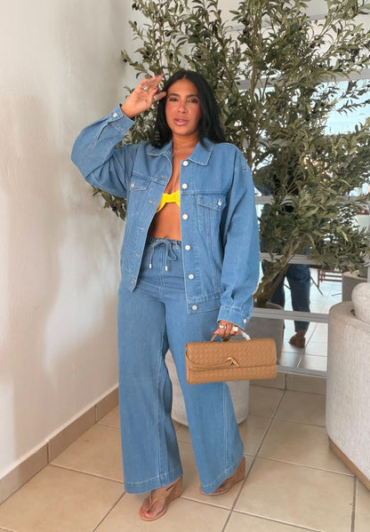 Oversized Denim Blue Jacket (ùsalo abierto con camisas debaho o como top cerrado)