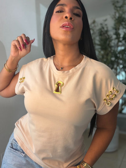 Evalez Crema Beige 💯 cotton spandex top con de talles dorados ( color crema) calidad premium