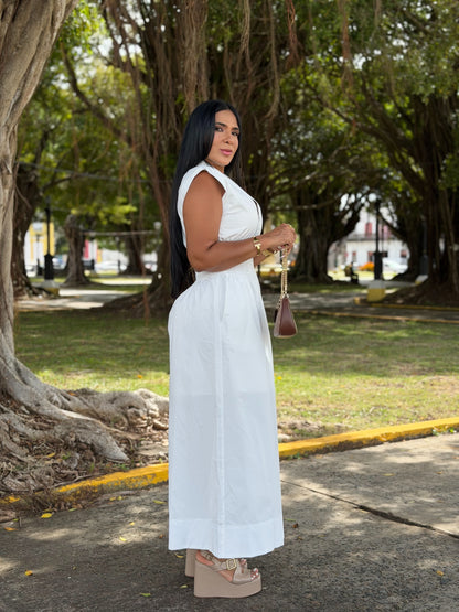 Dara Colección Exclusiva.  White Jumpsui! (Mega cómodo, expandible y tiene bolsillos) no clarea jamás! Es perfecciòn.