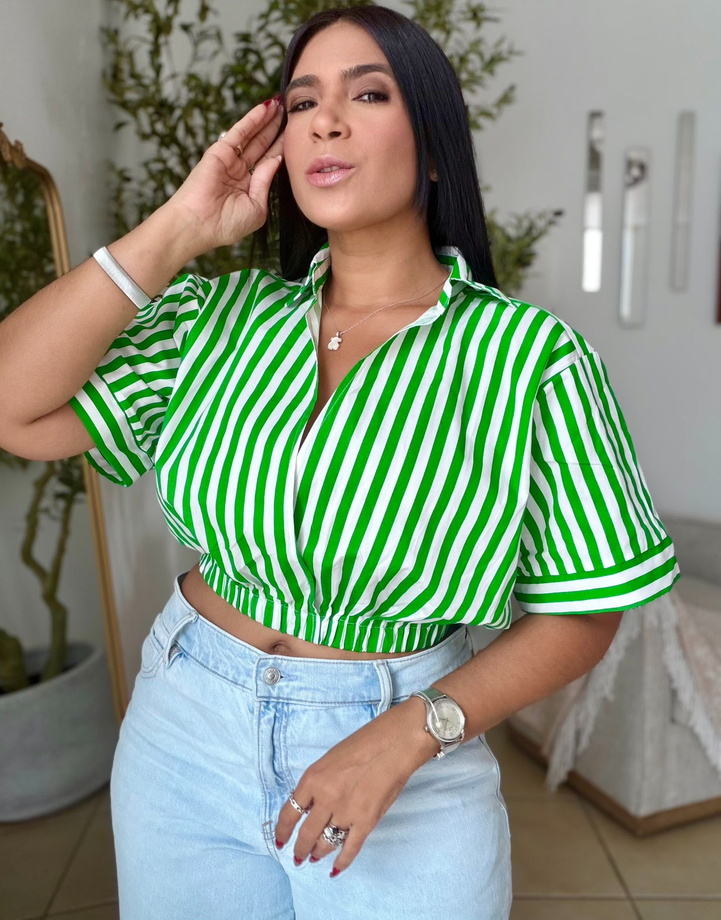 Eline Top Expandible de Lujo Verde (Green) con líneas blancas