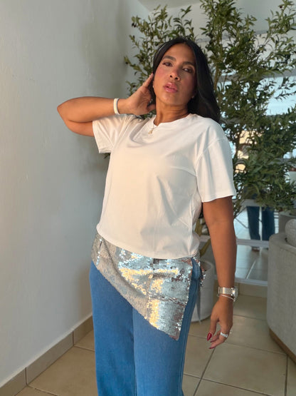 Mega de Lujo Oversized Shirt Con Detalles Asimètricos en Silver. Color Blanca. Calidad Extra Mega Premium