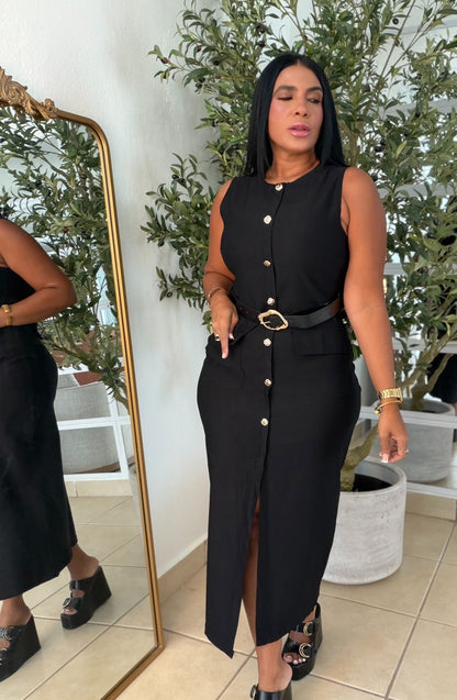 Black Spandex Dress With belt (traje negro bienn expandible con correa incluìda. Botones no se abren potque son fijos. Puesto small