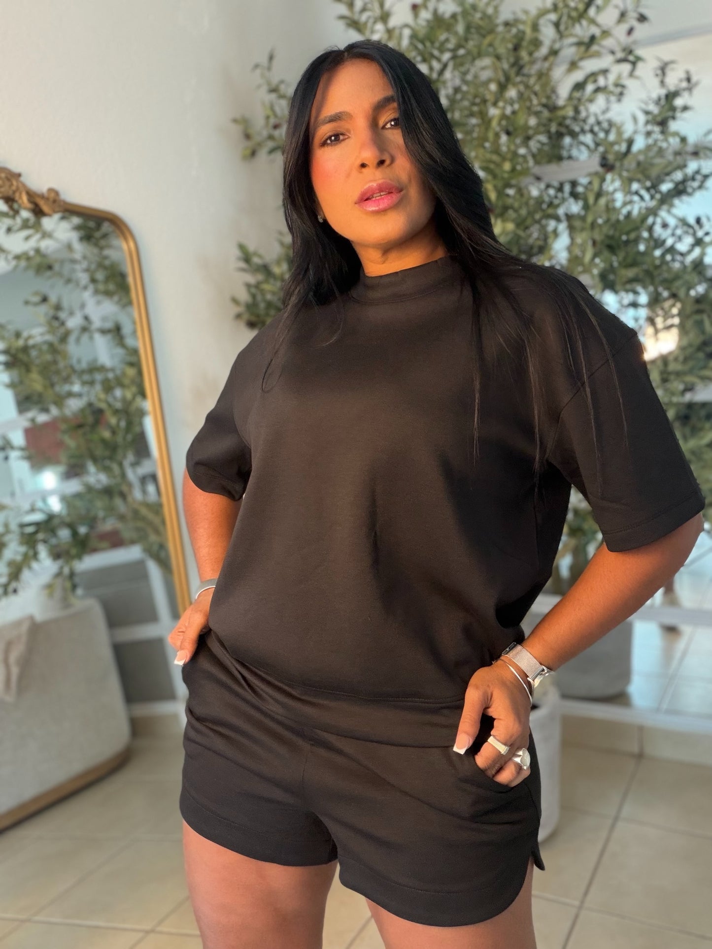 Blacky Black De lujo Oversized Top and Shorts Spandex Sporty Set(SOLD OUT GRACIAS)