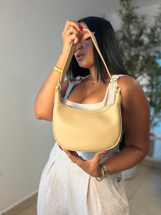 Pretty Bag Beige (color crema) so mamente práctica (trae dos mangos que intercambias)