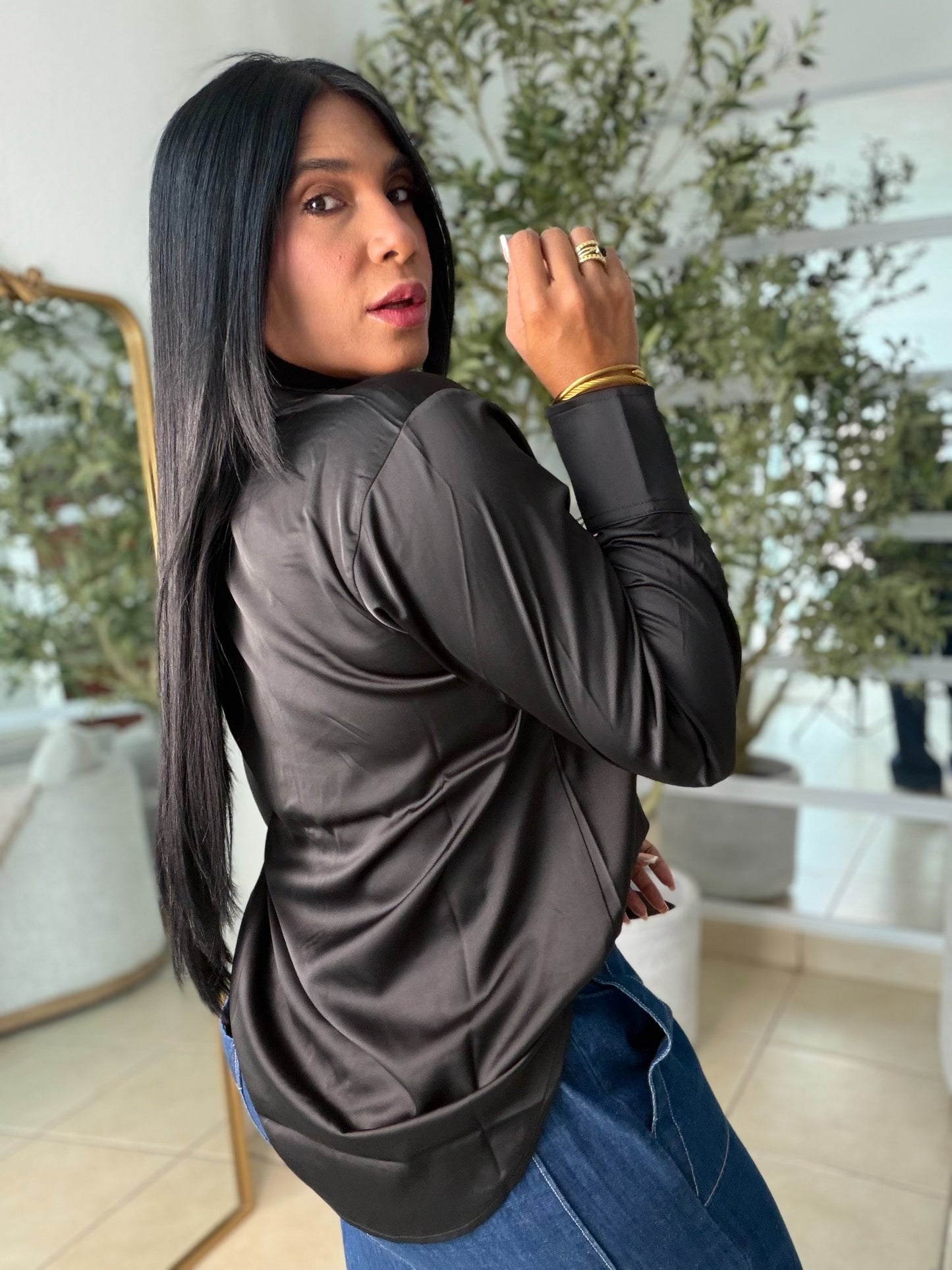 Blacky BlackLuxe Silk Blouse (COLOR NEGRO) DE LUJO! oversized