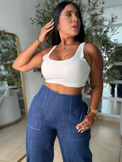 Denim Blue Wide Leg Spandex Jeans (tiene bolsillos, bien expandible y dr talle alto) puesto small