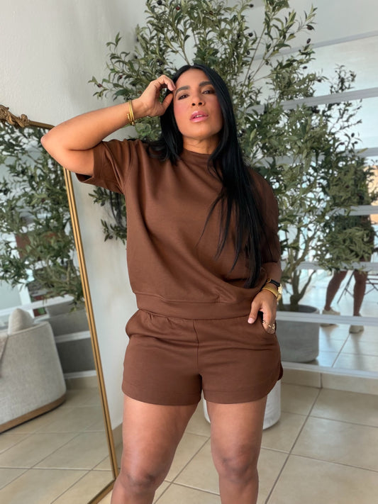 Brown De lujo Oversized Top and Shorts Spandex Sporty Set( color marròn SOLD OUT GRACIAS)