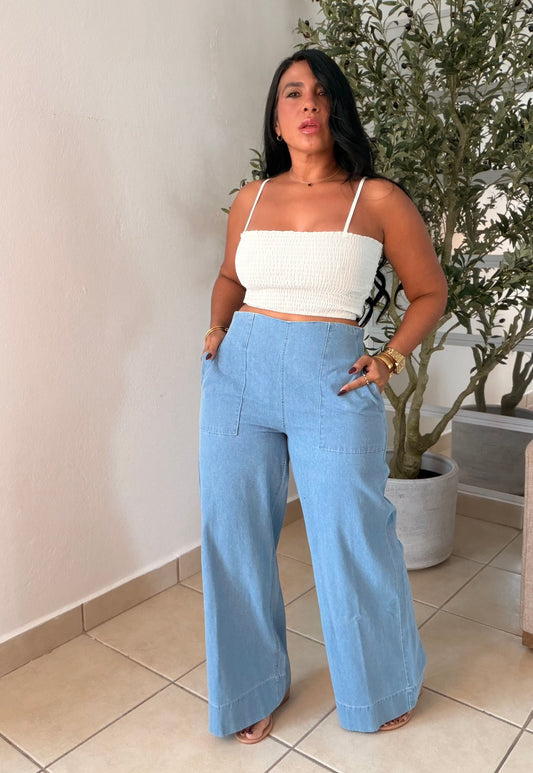 Denim light Blue Wide Leg Jeans Spandex y con bolsillos SOLD OUT GRACIAS