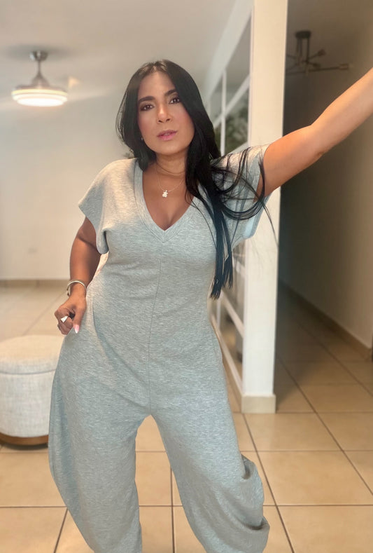 Baggy Gray Spandex Luxe Jumpsuit (tiene bolsillos) gris YESSS (GRIS) SOLD