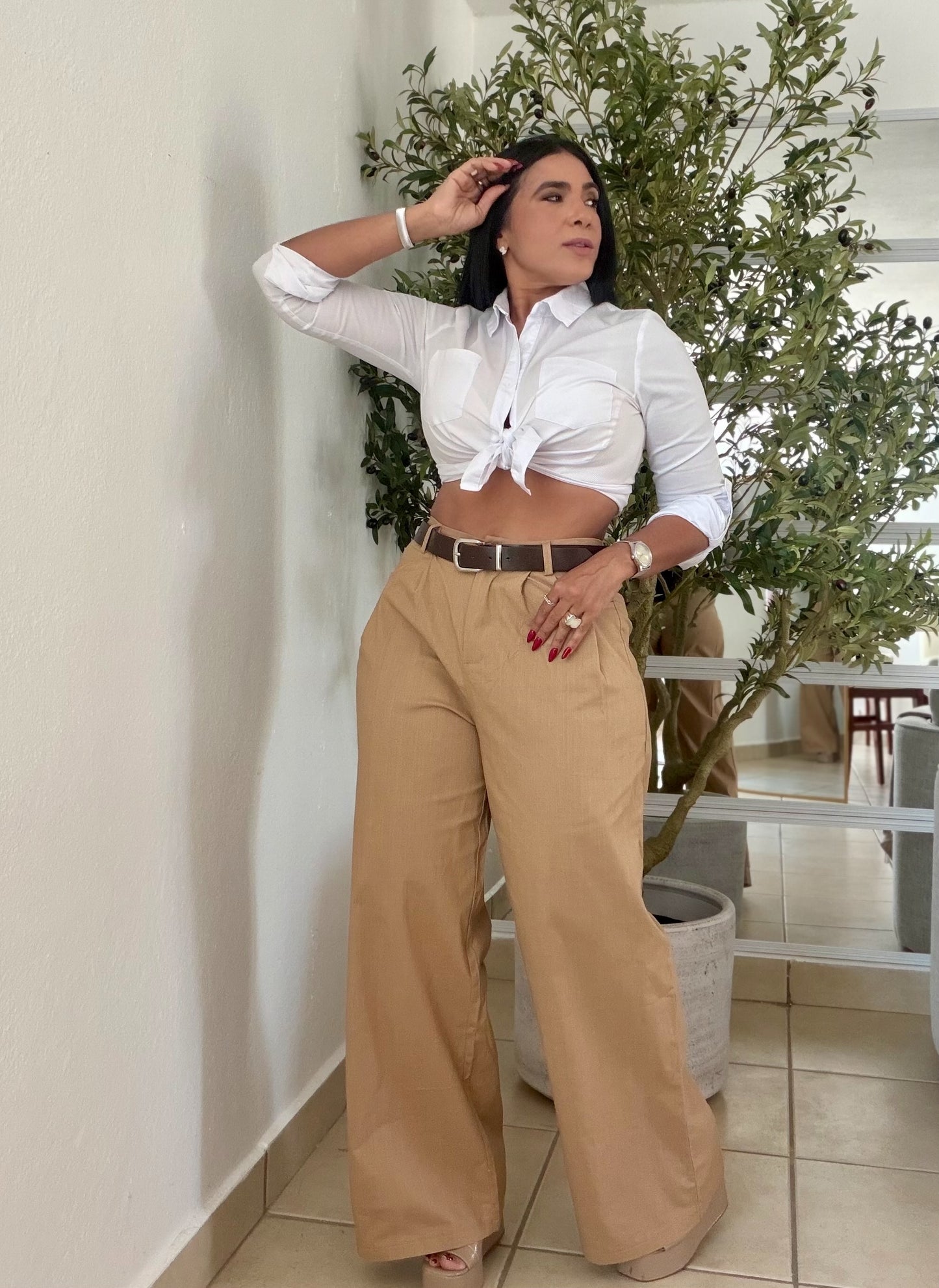 Y definitvamente es mío!! Omg! Tan Beige Luxe Linen Spandex Pants (incluye correa y es bien expandible!)Baggy Wide Leg (SOLD OUT)