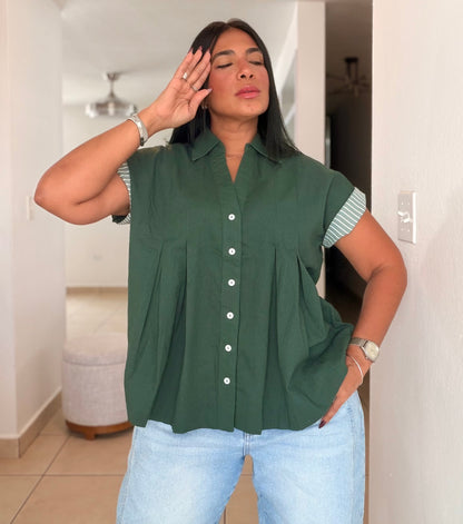 Luxe Hunter Green Linen Oversized Blusòn (mangas se usan de dos formas) Color Verde (SOLD OUT GRACIAS