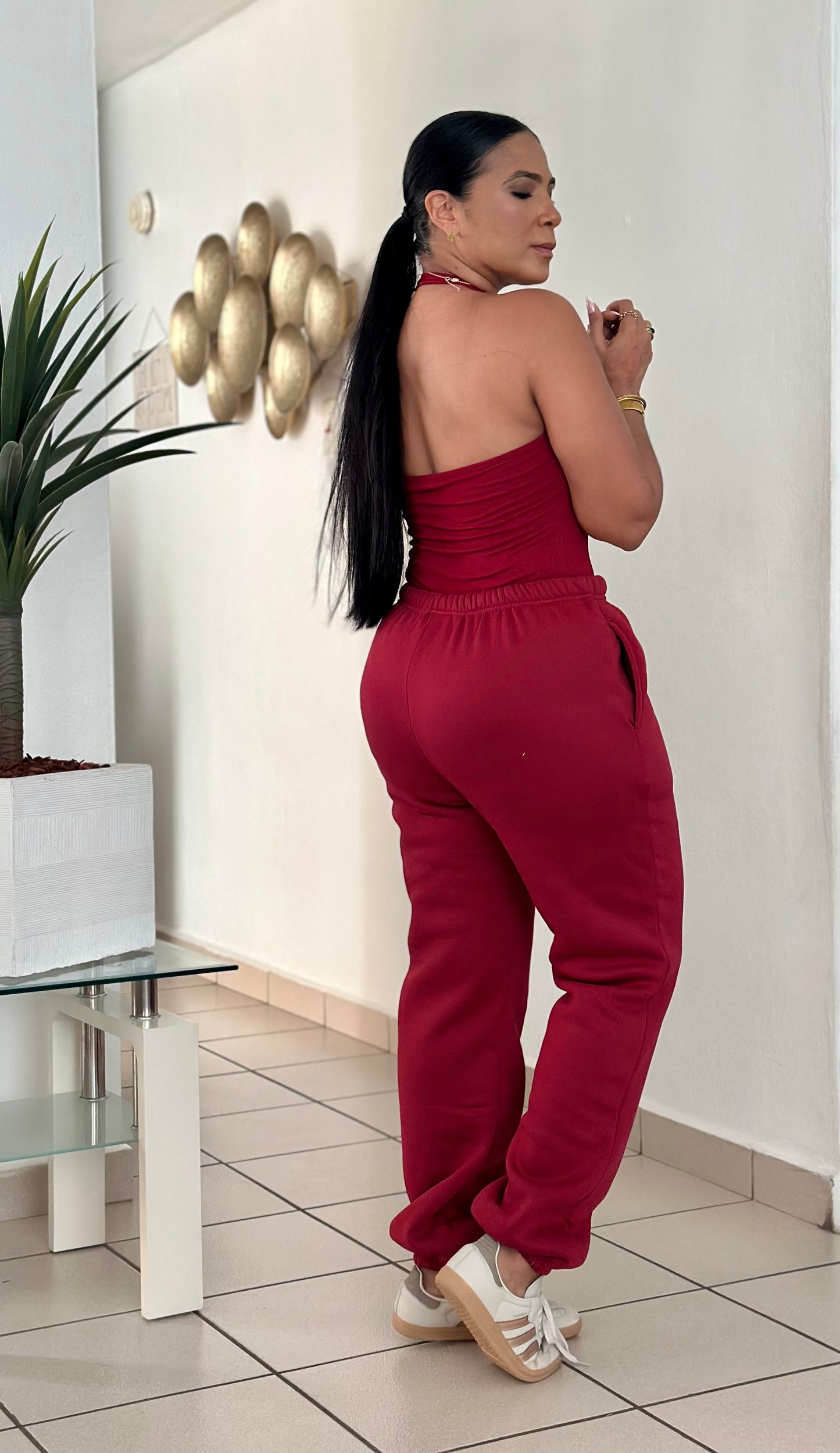 November Red Wine Chocó Spandex Bodysuit & Jogger Set (para viajar es perfecto)