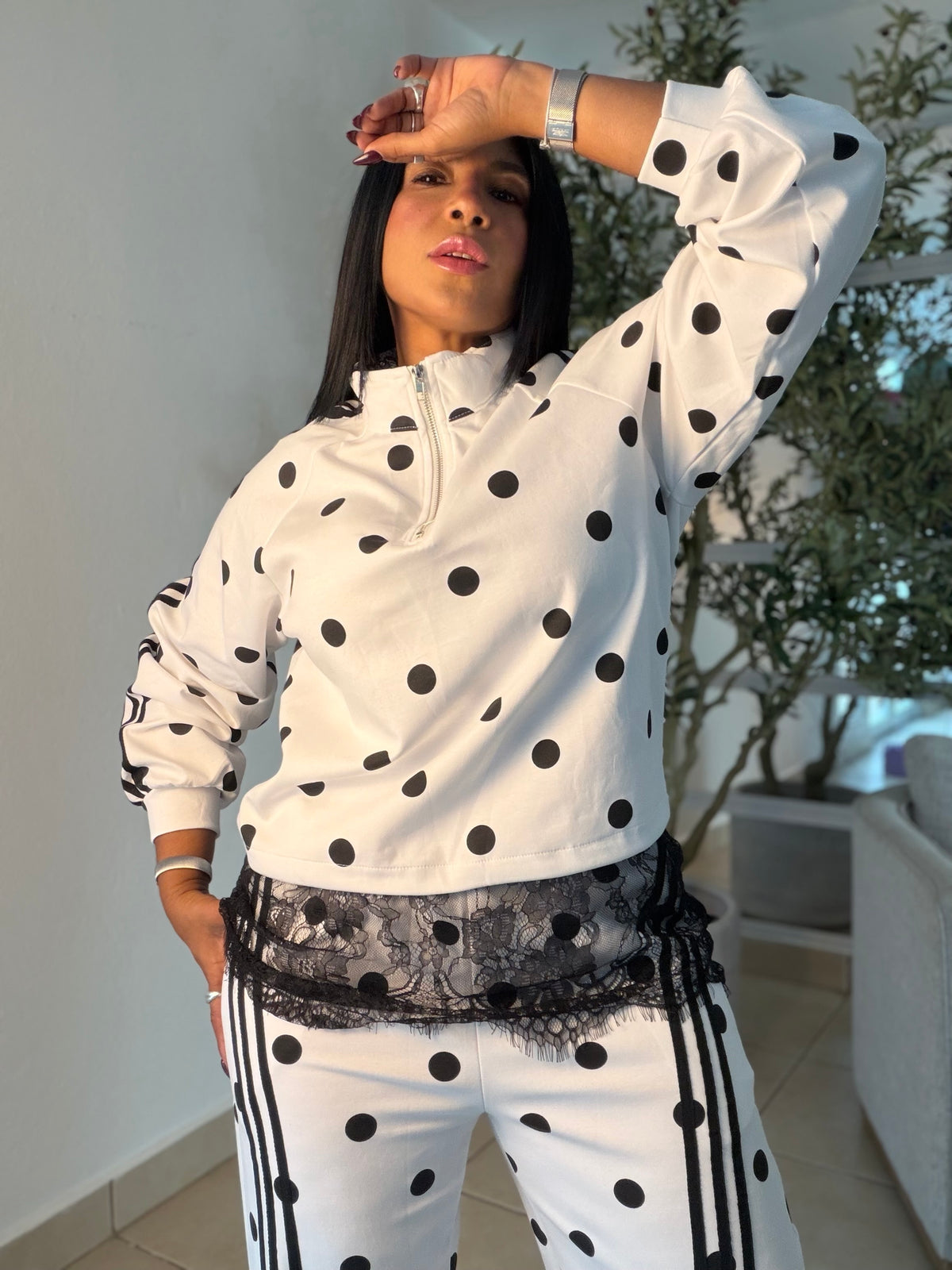 Polka Dots Luxe  Premium Spandex Travel set mega belloo y mega cómodo (2 piezas) Tracel Set tambièn Black and white