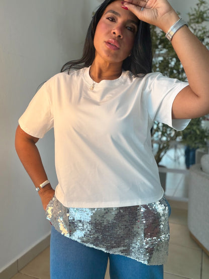 Mega de Lujo Oversized Shirt Con Detalles Asimètricos en Silver. Color Blanca. Calidad Extra Mega Premium