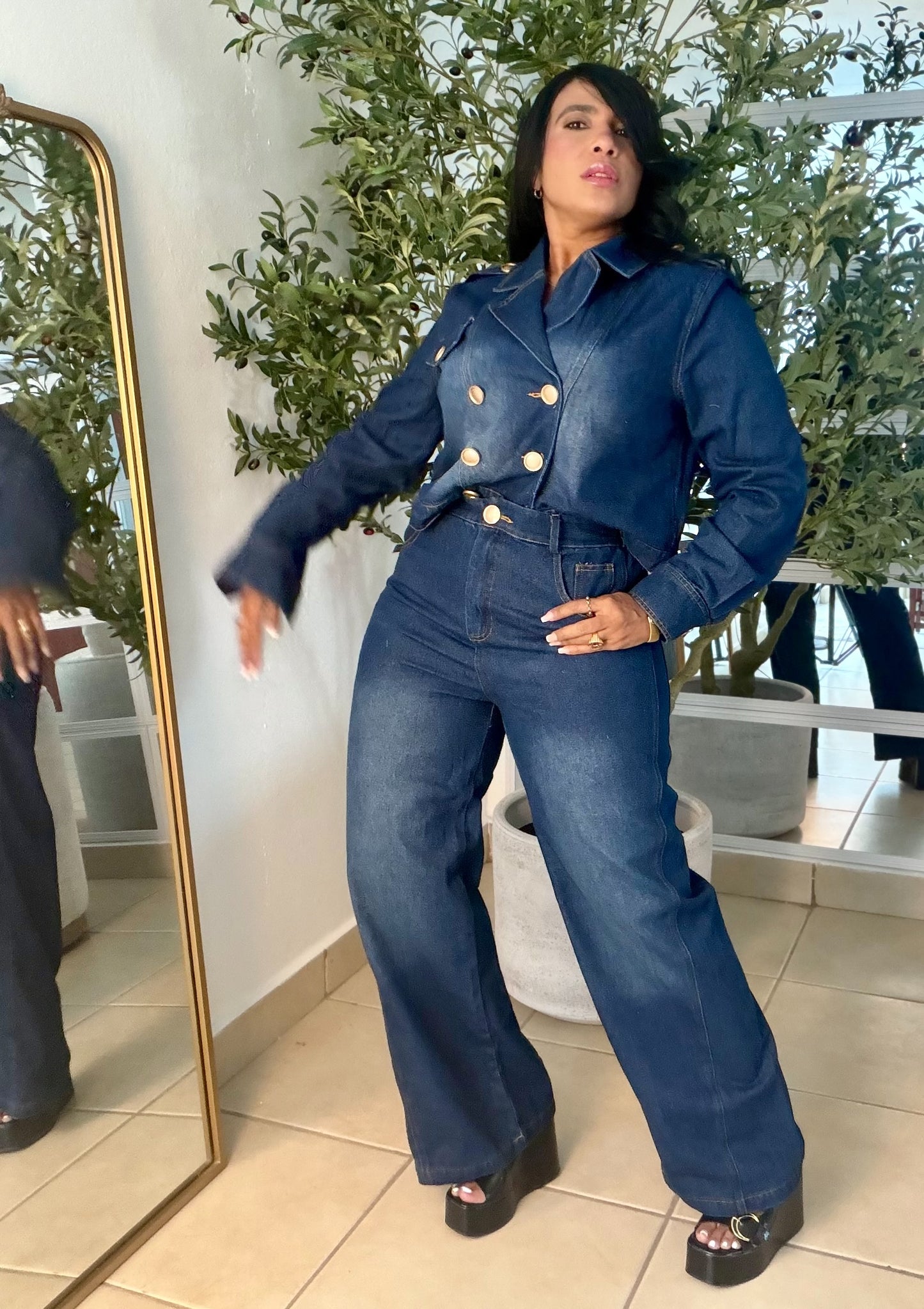 Set Denim Blue  De Top Jacket y Mahòn. Todo es bien expandible. Incluye correa (small me queda grande) son tres piezas (SOLD OUT GRACIAS)