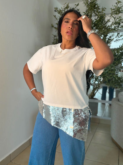 Mega de Lujo Oversized Shirt Con Detalles Asimètricos en Silver. Color Blanca. Calidad Extra Mega Premium