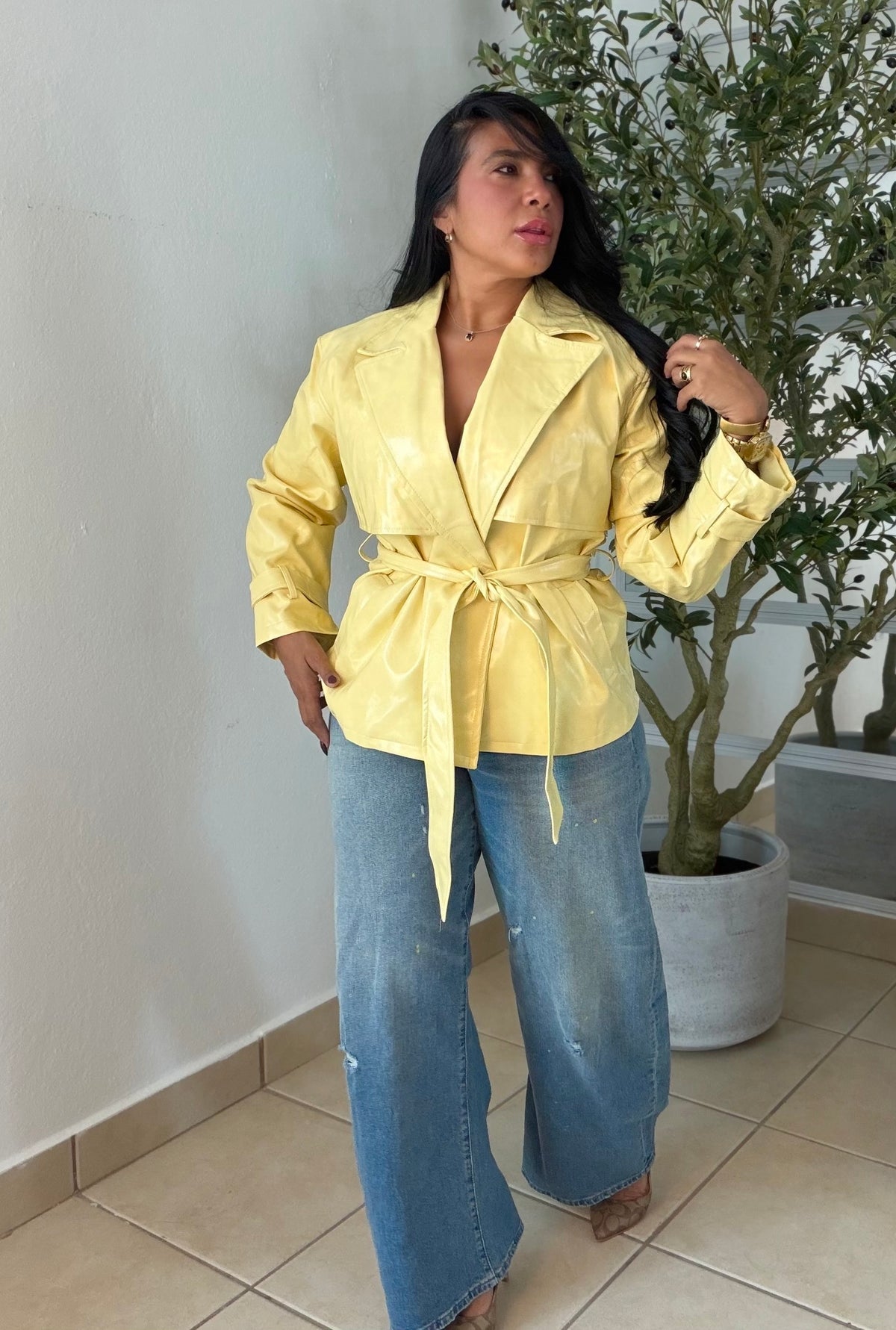 Butter Yellow Luxe Faux Leather Oversized Blazer/Jacket (suave y liso por dentro)