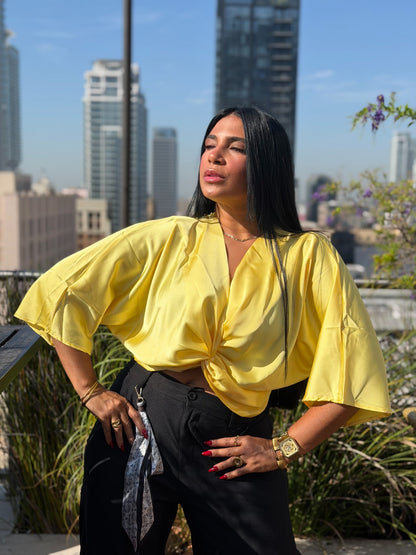 Los Angeles Yellow Luxe Seda Oversized Top